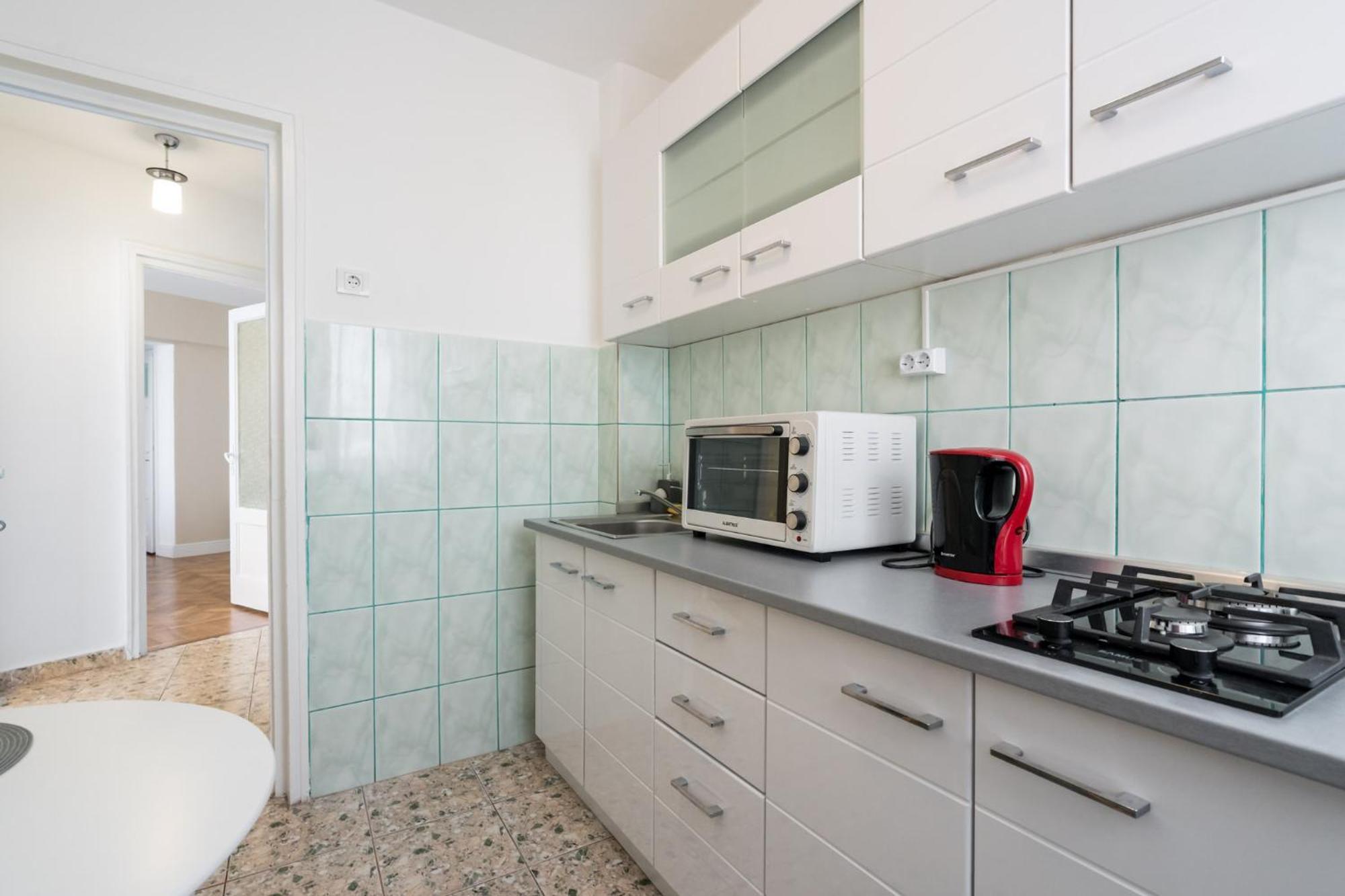 City View Apartment With Private Balcony Bucharest Exterior photo